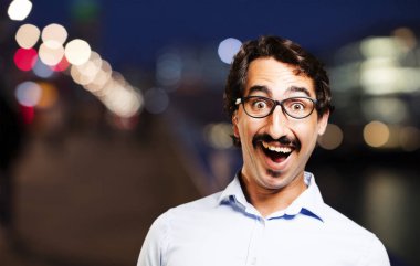 Genç serin adam şaka