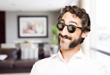 düşünme genç serin adam