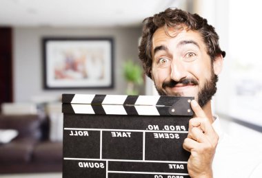 bir tokmağı ile genç serin adam