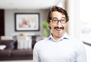 Genç serin adam şaka