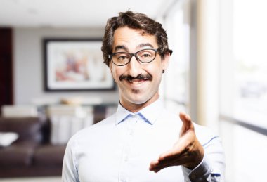 cool delikanlı el sallayarak