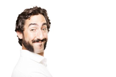 profilde genç serin adam