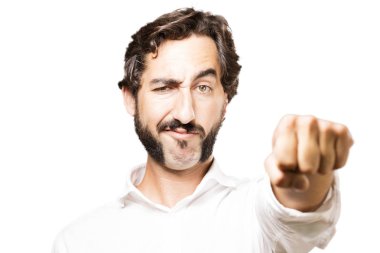 yumruk ile genç serin adam