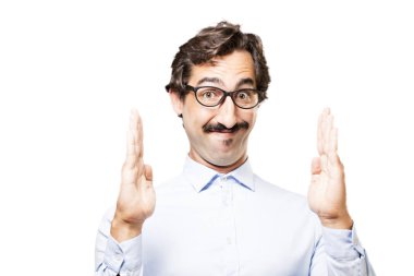 cool delikanlı bir şeyler gösteriyor