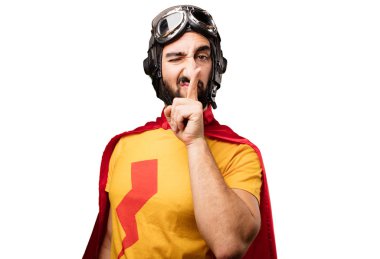 sessizlik hareketi ile deli süper kahraman