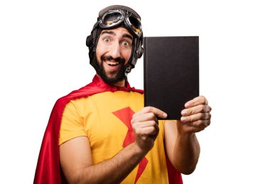 bir kitapla deli süper kahraman