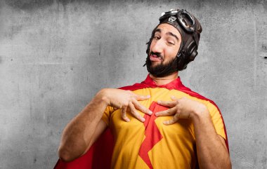 gurur poz deli süper kahraman