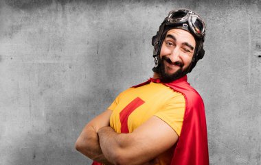 wink hareketi ile deli süper kahraman