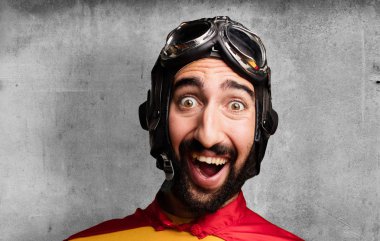 deli süper kahraman şaşırttı