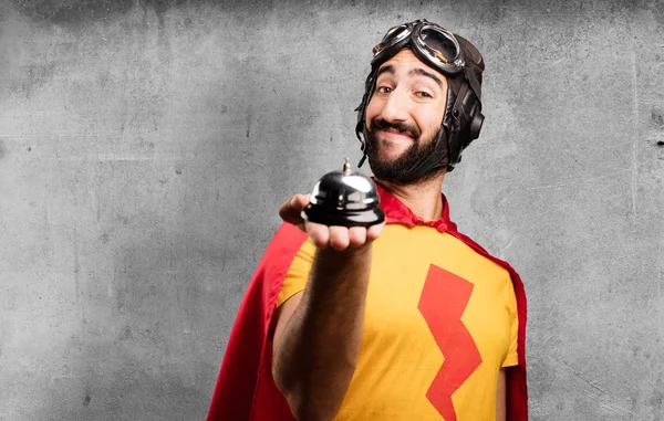 halka bell ile deli süper kahraman