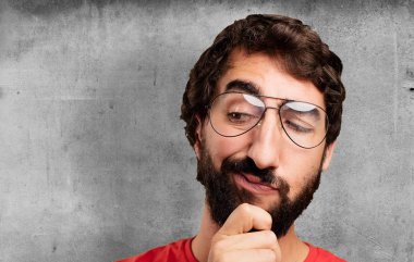 Düşünme genç deli adam