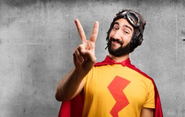 sayı işareti ile deli süper kahraman