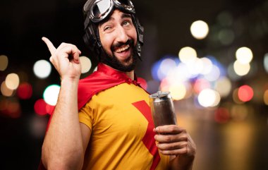 bira ile deli süper kahraman