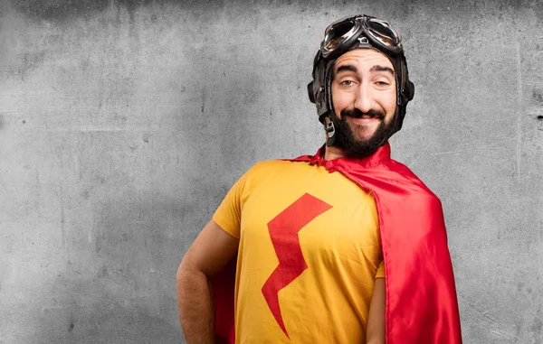 gurur poz deli süper kahraman