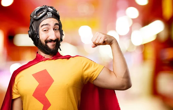 Super herói louco em pose forte — Fotografia de Stock