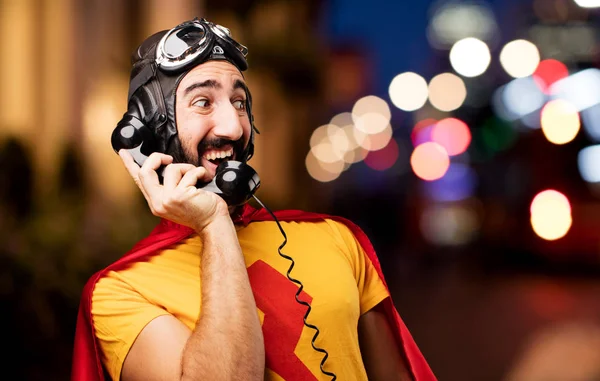 Crazy super hrdina s telefonem — Stock fotografie
