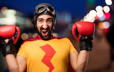 poz mücadelede deli süper kahraman