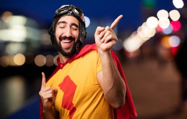 dans deli süper kahraman