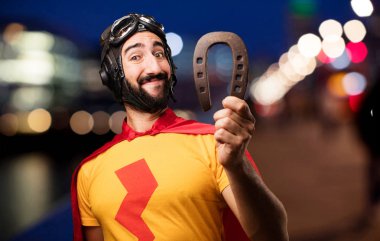 at nalı ile deli süper kahraman