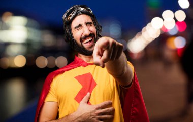 Şaka deli süper kahraman