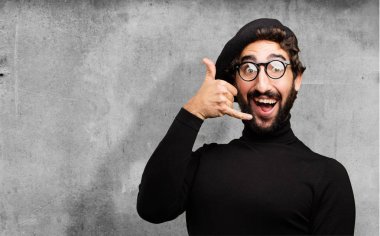 çağrı işareti ile genç Fransız sanatçı