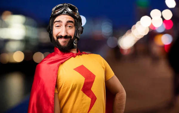 Super herói louco em pose orgulhosa — Fotografia de Stock