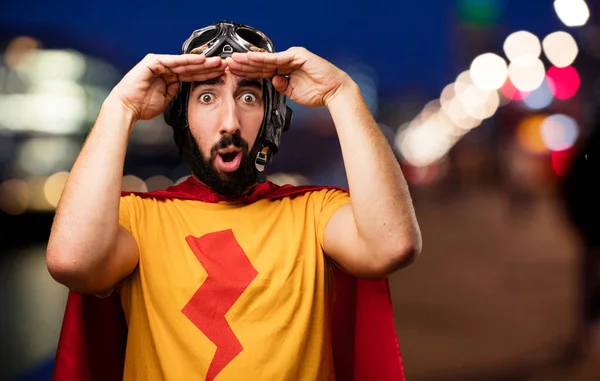 Verrückter Superheld mit Weitblick — Stockfoto
