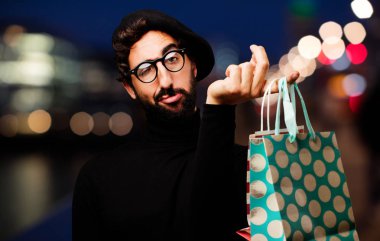 alışveriş torbaları genç Fransız sanatçı