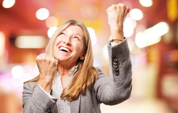 Senior beautiful woman with victory sign — Stock Photo, Image