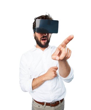 sanal gözlük ve sürpriz ifade ile adam