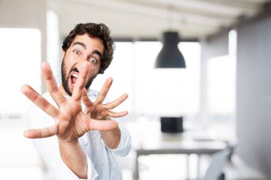 adam dur jest ve endişeli poz