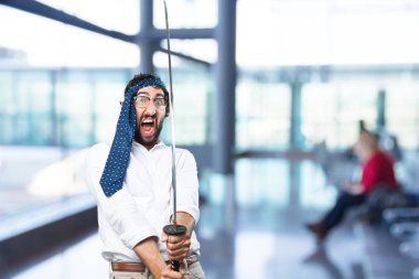 bir kılıçla adam ve ifade katılmıyorum