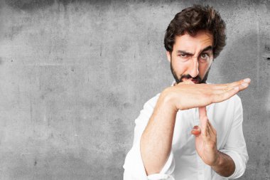 zaman aşımı işareti ile komik adam