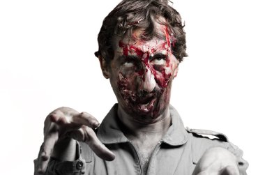 Korkunç zombi adam