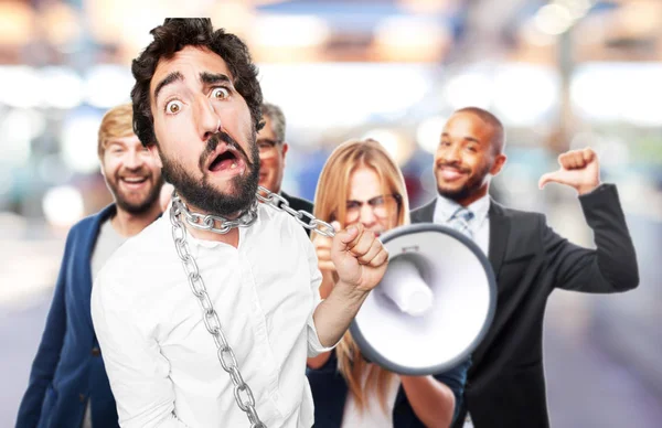 Hombre con cadena en pose de preocupación —  Fotos de Stock