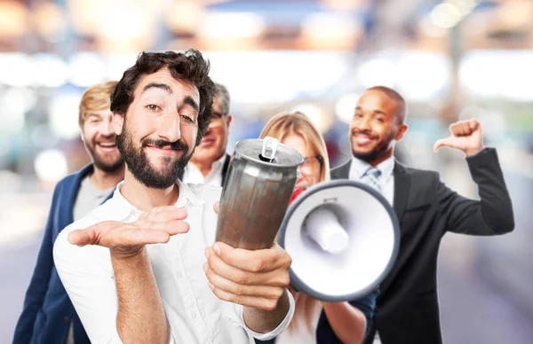 Grappige jongeman met een biertje — Stockfoto