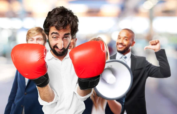 Hombre boxeo con expresión en desacuerdo — Foto de Stock