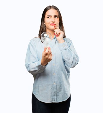 bir ampul ile genç güzel kız