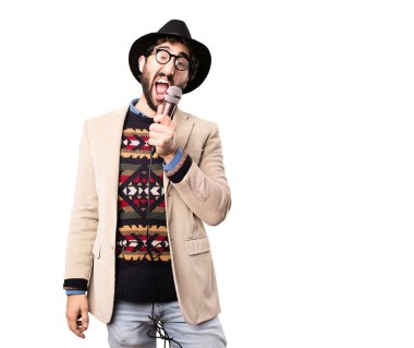 bir mikrofon ile genç serin hipster