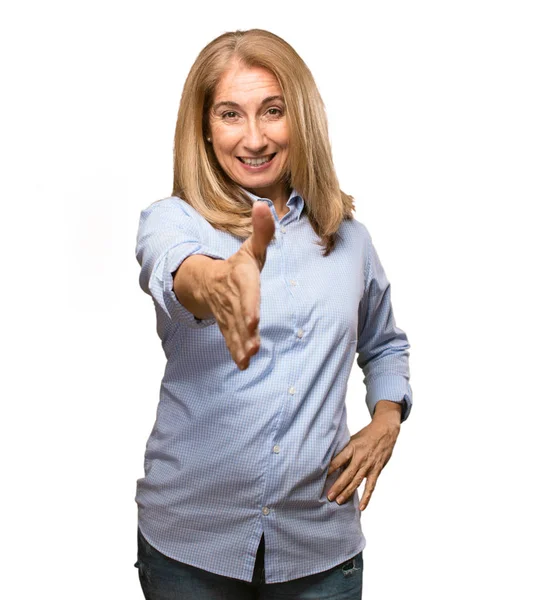 Женщина с рукопожатием знак — стоковое фото