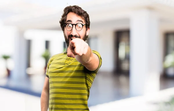 Leuke jongeman wijzen — Stockfoto