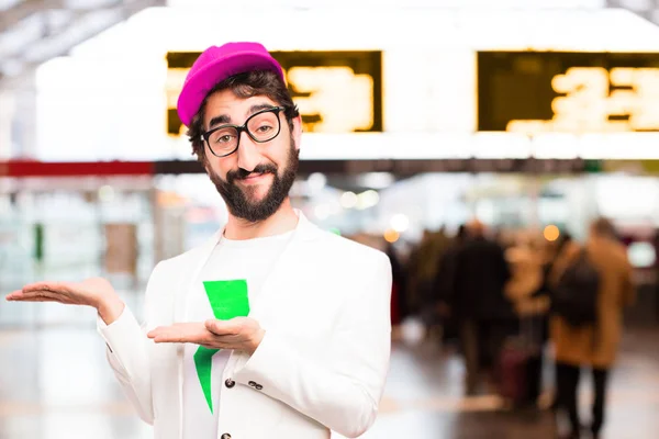 Joven loco hombre de negocios mostrando signo — Foto de Stock