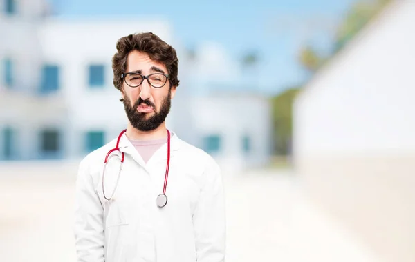 Unga läkare man gråter — Stockfoto