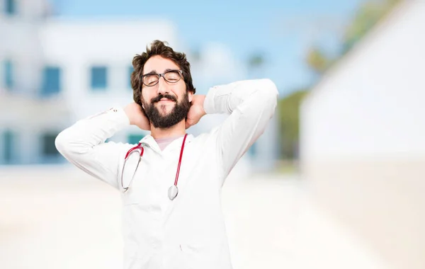Jonge dokter man met gelukkig expressie — Stockfoto