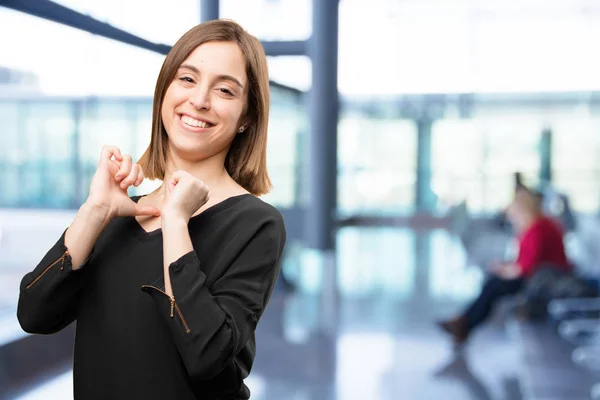 Junge hübsche Frau vor einer Herausforderung — Stockfoto