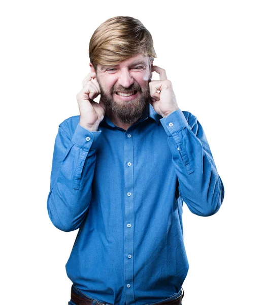 Hombre cubriéndose los oídos — Foto de Stock