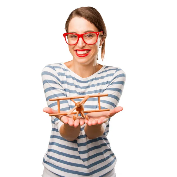 Jonge Mooie Vrouw Met Een Houten Vliegtuig — Stockfoto