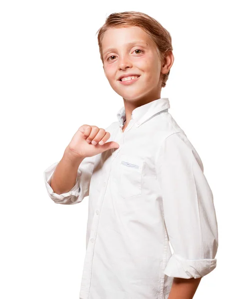 Jovem Menino Orgulhoso Contra Fundo Branco — Fotografia de Stock