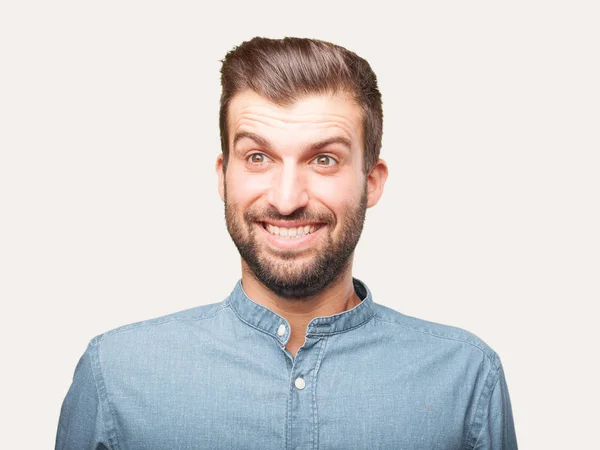 Jovem Homem Bonito Surpreso Chocado Expressão Vestindo Uma Camiseta Azul — Fotografia de Stock