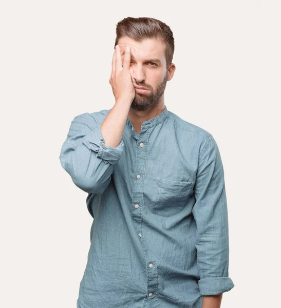 Homem Bonito Novo Camisa Azul Jeans Expressão Aborrecida Estressed Pessoa — Fotografia de Stock